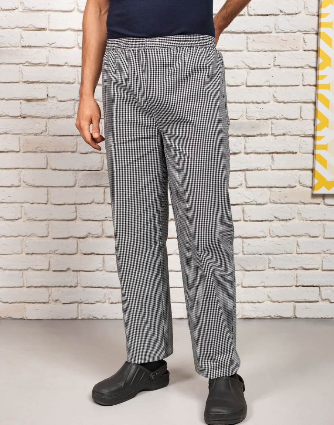 Pantalon bucatar, model slim fit cu snur si elastic in talie, material pepit, unisex