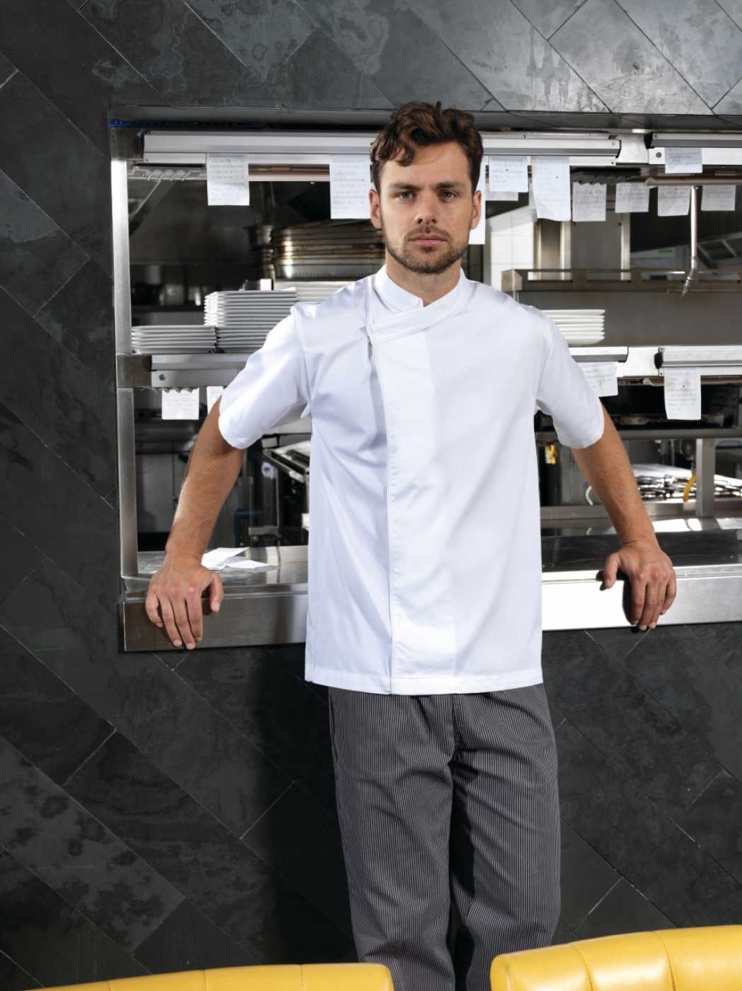 UniformeBucatari.ro - Tunica bucatar cu maneca scurta, model asimetric unisex