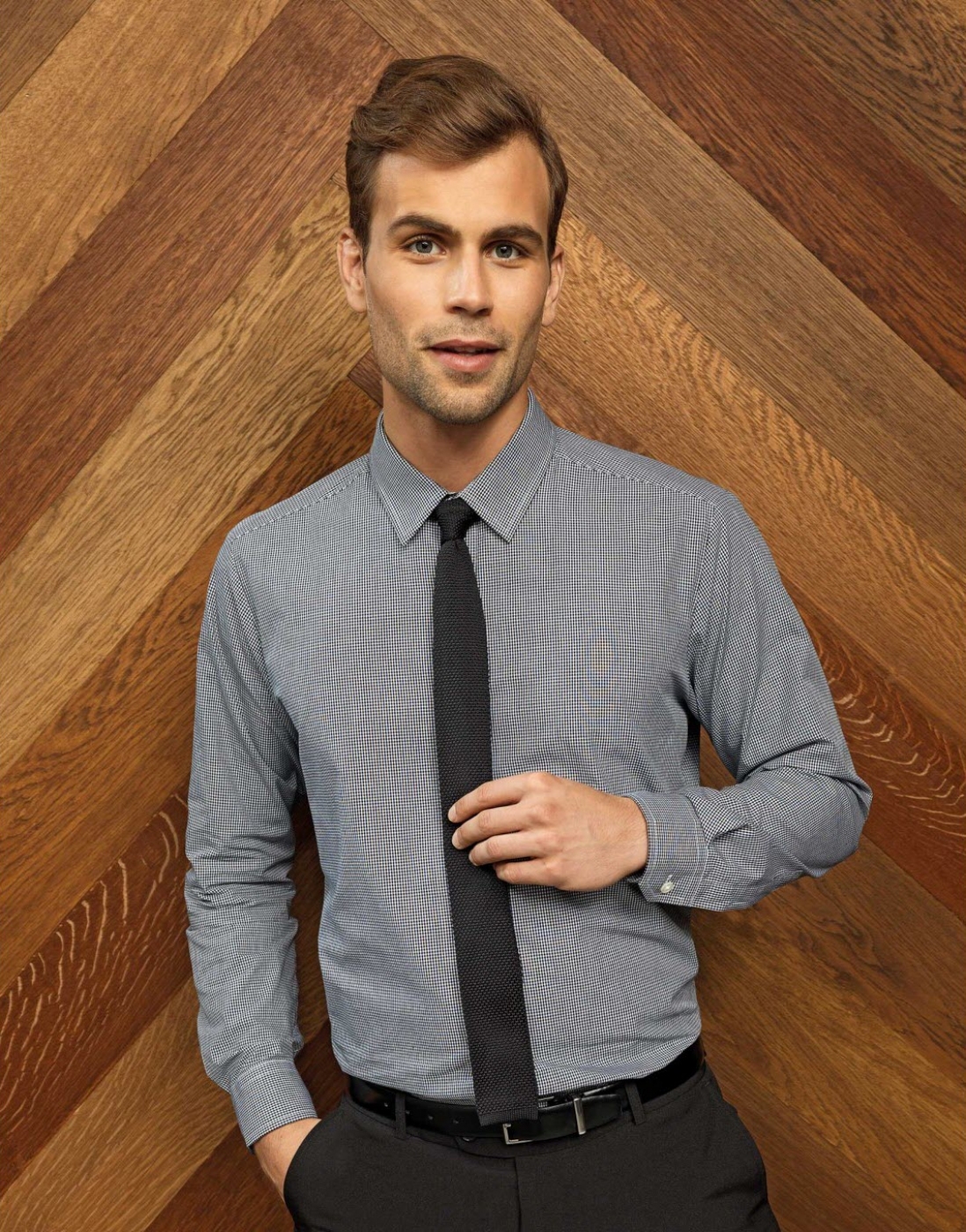 UniformeBucatari.ro - Camasa ospatar sau barman, model slim fit carouri, barbat