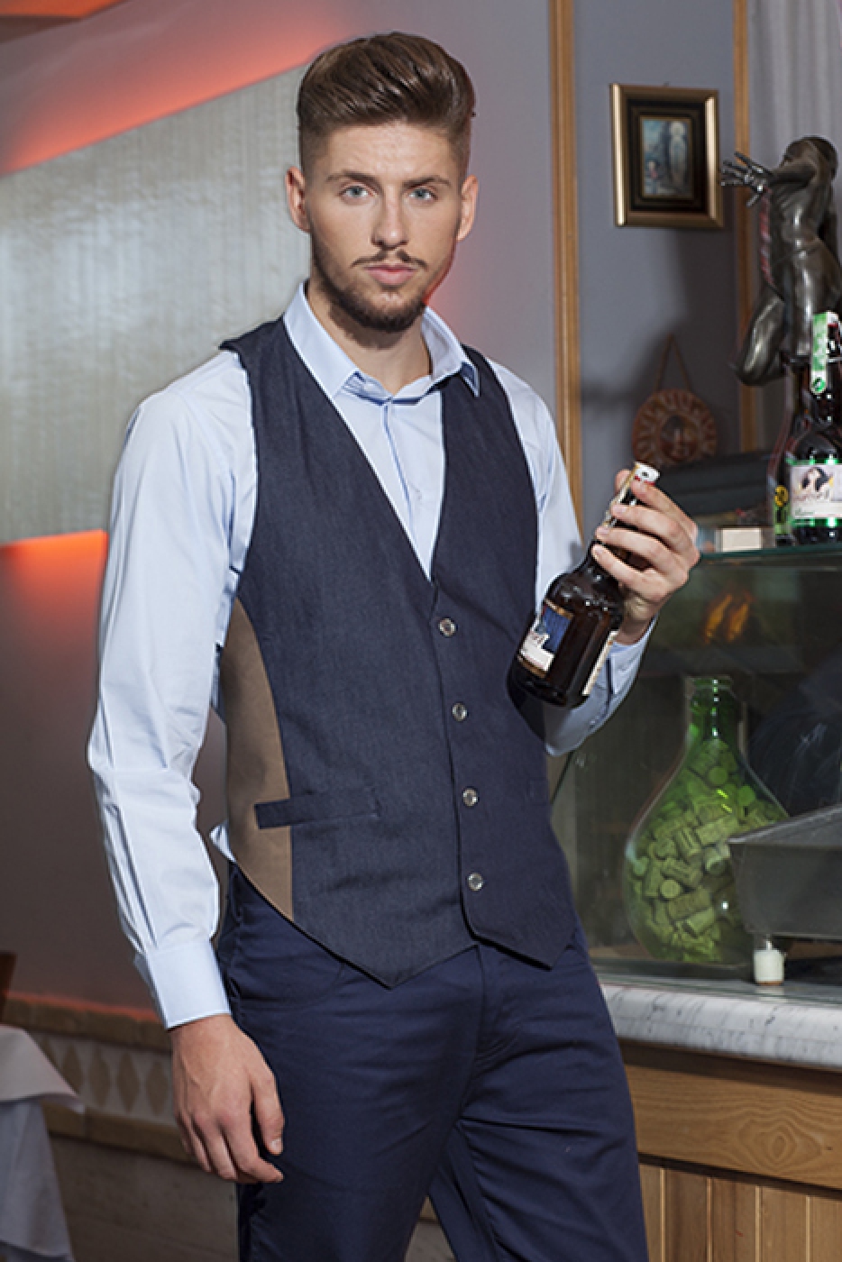 Uniforme Restaurant - Sort tip vesta ospatar | model impermeabil si piele, de barbat