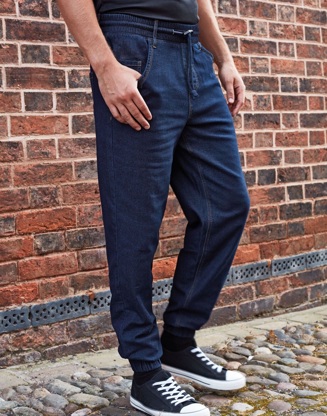 UniformeBucatari.ro - Pantalon bucatar, model jogger din demin - jeans, unisex