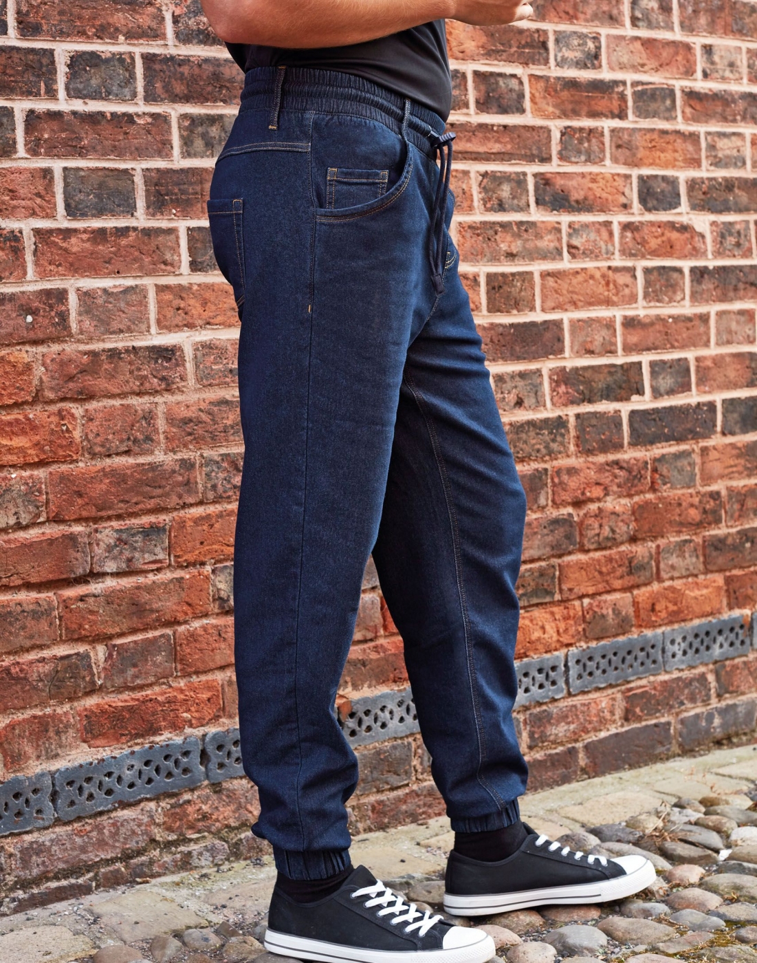 UniformeBucatari.ro - Pantalon bucatar, model jogger din demin - jeans, unisex