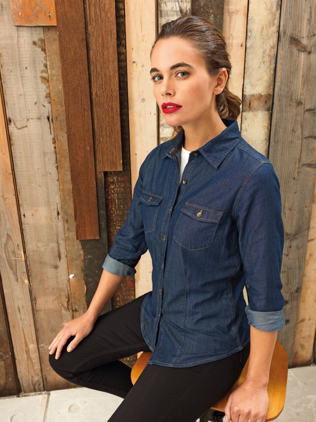 Uniforme Ospatari - Camasa jeans cu maneca lunga si buzunare pe piept, de dama